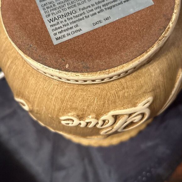 Intertek 5 X 6" Electric Night Neutral Decor - Picture 5 of 7